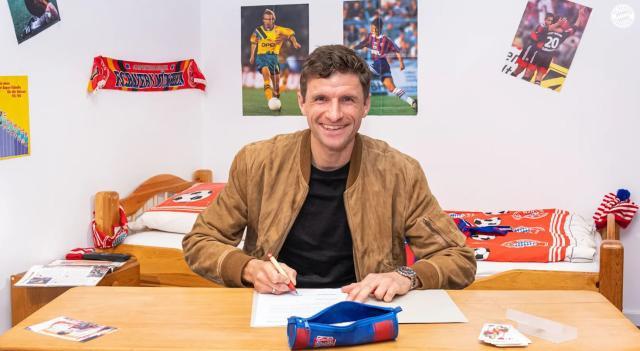 米乐app-官方：拜仁与穆勒完成续约 新合同签至2024年