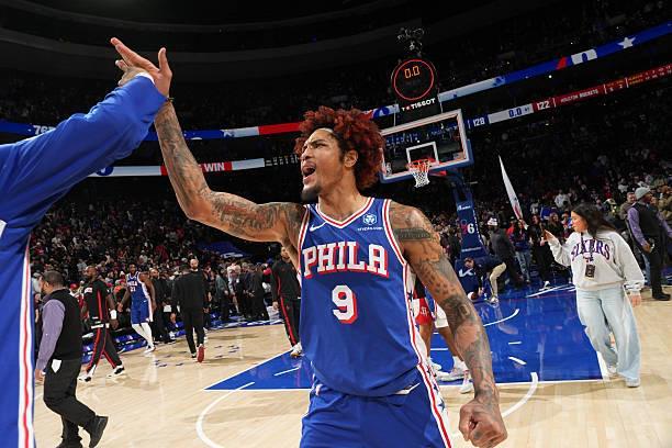 米乐下载-常规时间遭关键误判，乌布雷赛后秀中文：兄弟萌，正义必胜